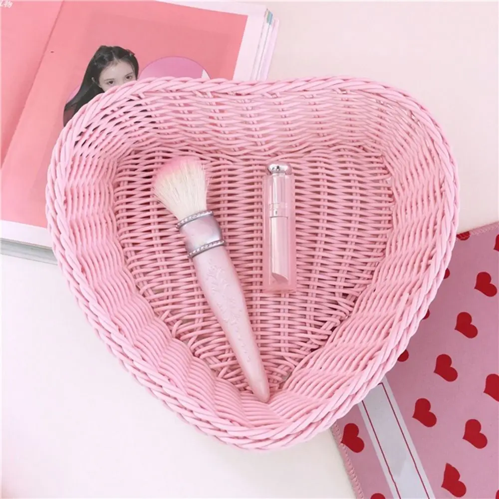New Hand Woven Imitation Rattan Basket Plastic Heart Shape Wicker Basket Storage Basket Photo Props - Image 16